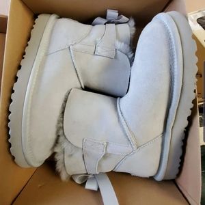 light grey nib bailey bow limited edition uggs